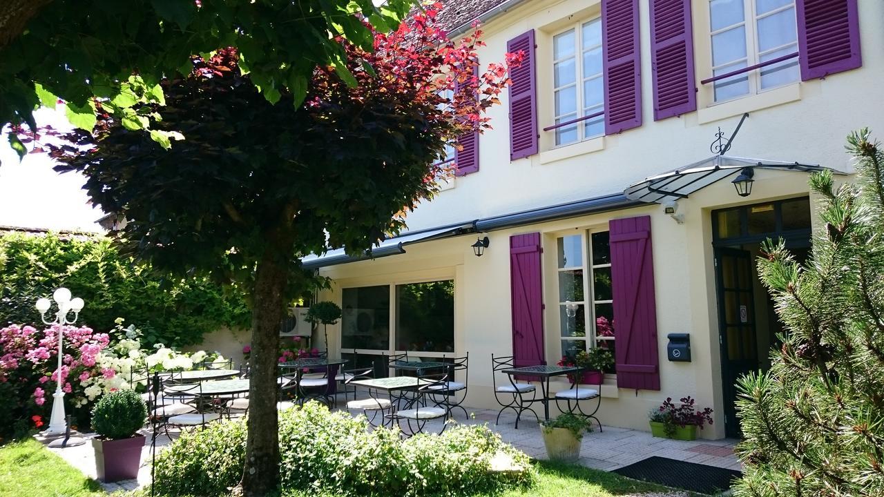 Logis - Hotel Restaurant Les Tilleuls Saint-Florentin  Εξωτερικό φωτογραφία